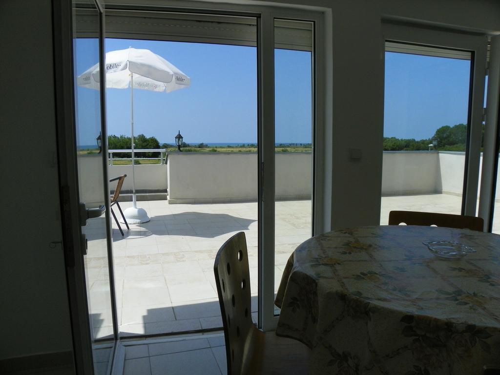 Etna Apartments Улцинь Экстерьер фото