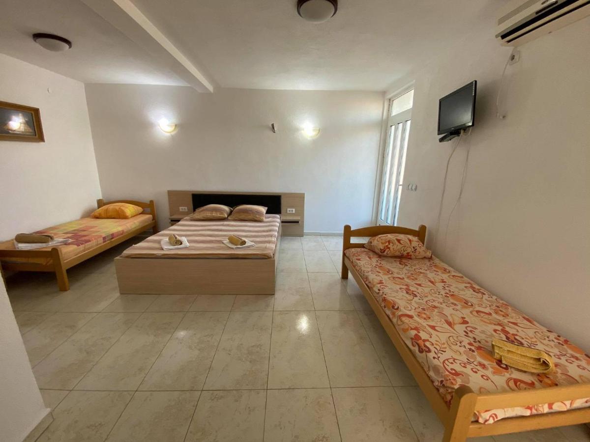 Etna Apartments Улцинь Экстерьер фото