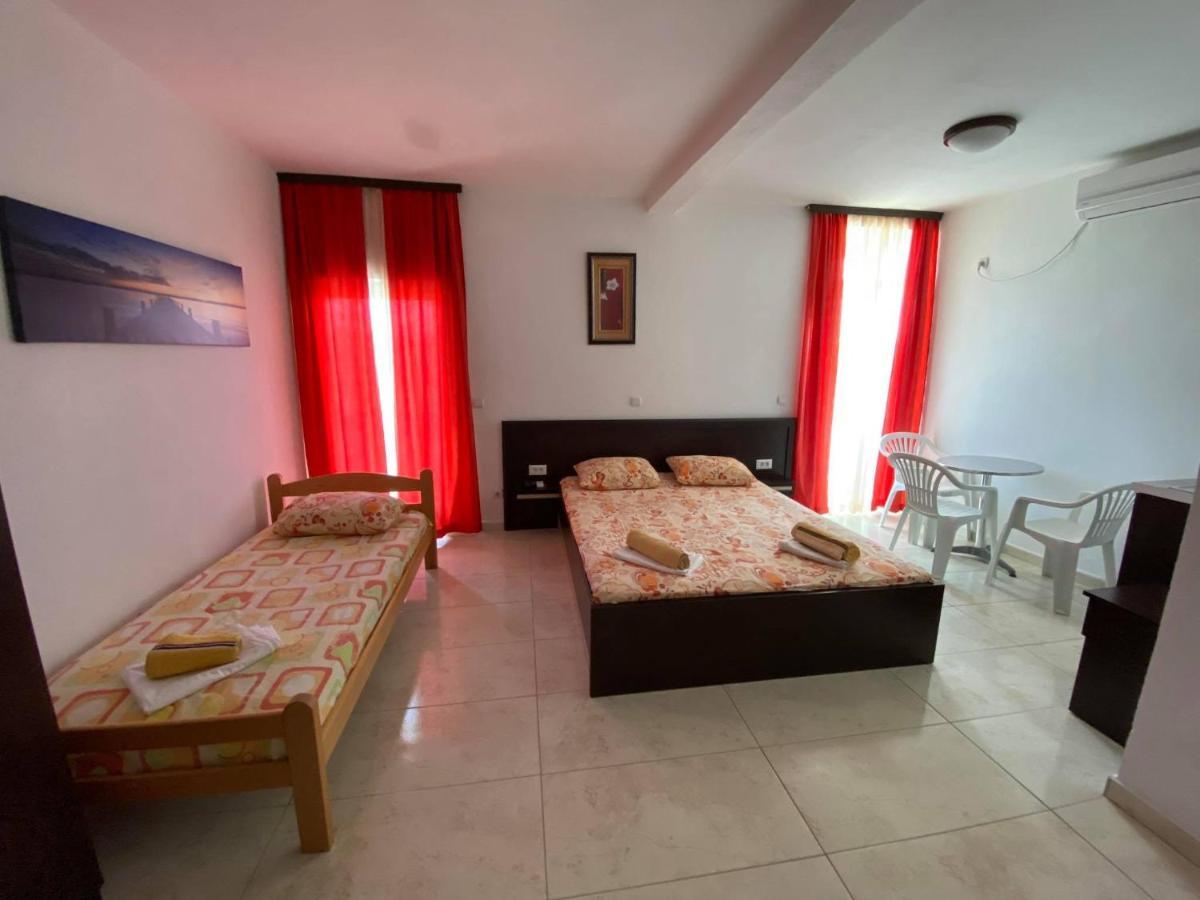 Etna Apartments Улцинь Экстерьер фото