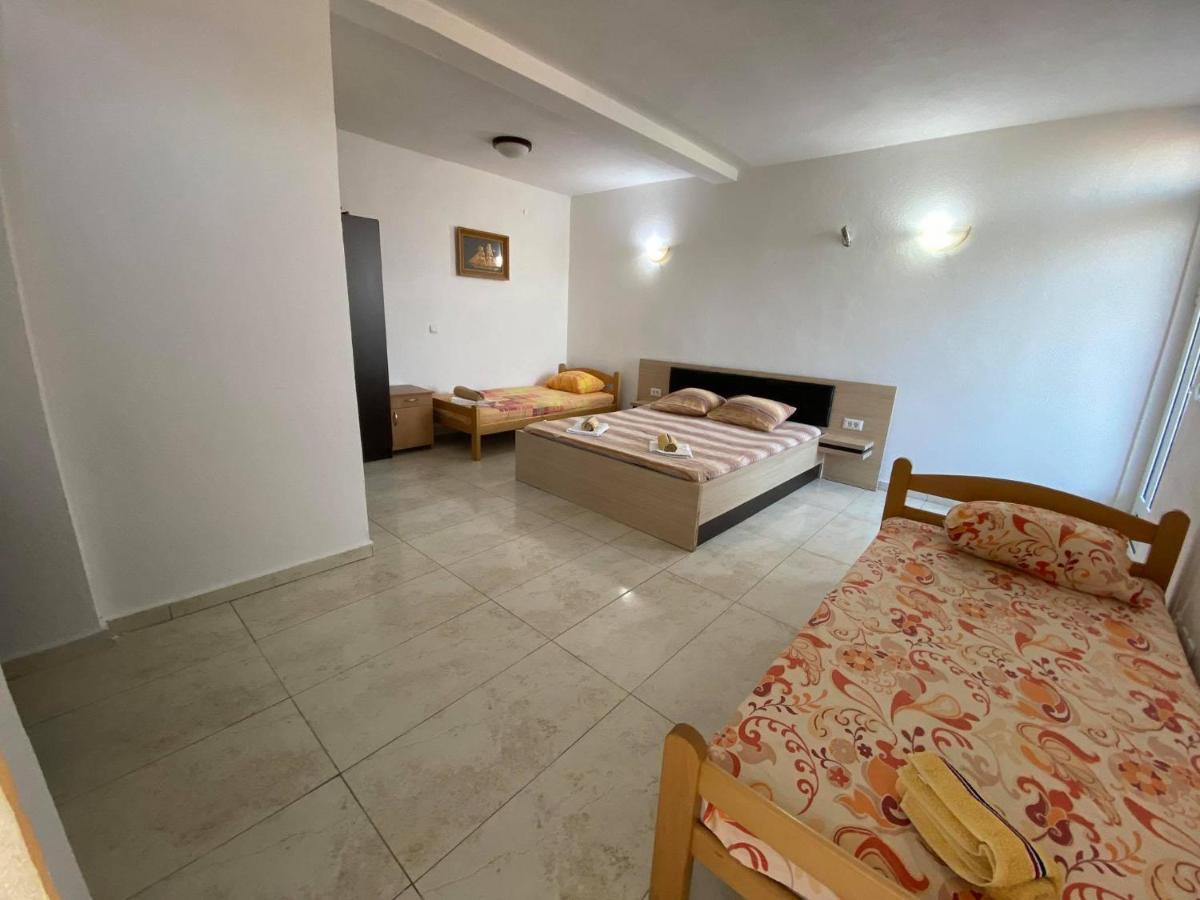 Etna Apartments Улцинь Экстерьер фото